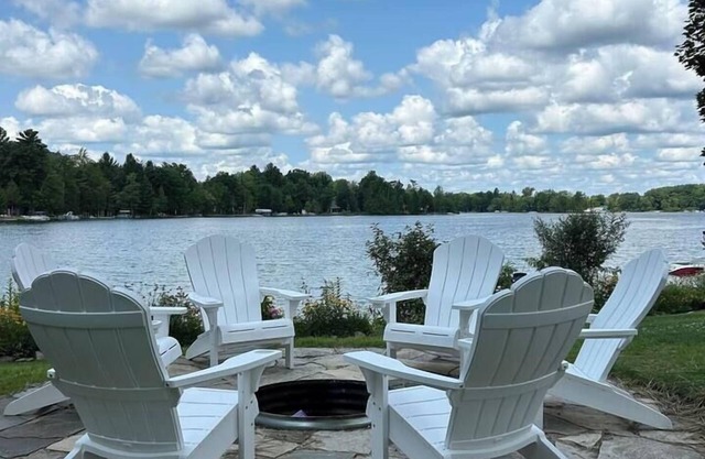 336) Beautiful home with View