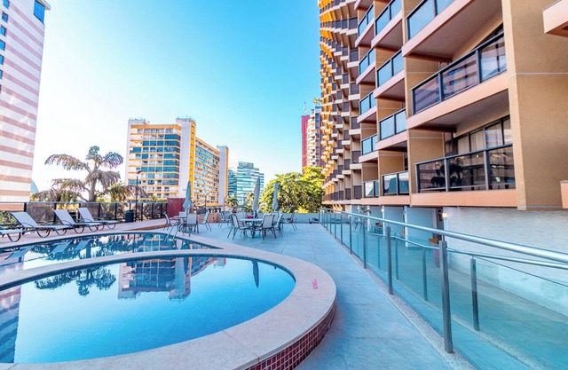 360 Kubitschek Plaza by Ozped