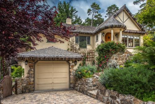 3770 Stone's Throw home