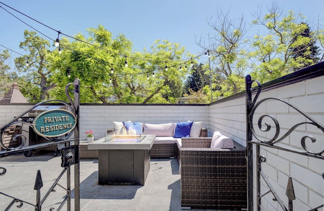 3923 Heart of Saratoga - Charming Downtown Flat Near Cafes and Galleries