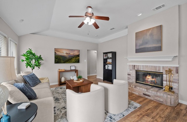 3BR in DFW | Epic Central | TX Live | AT&T Stadium