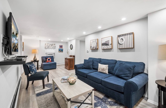 3rd House From the Beach!