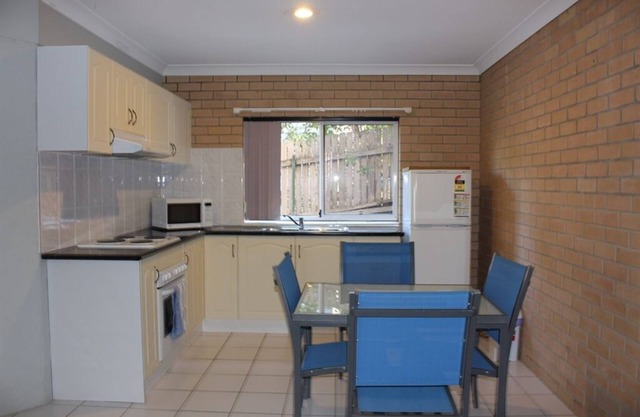 4 Bed (3 Night Min) (Retreat on Surf Beach)