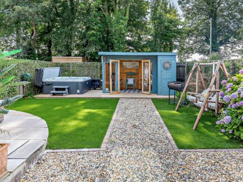 4 Bed in Lanhydrock 90215