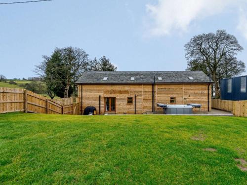 4 Bed in Llandrindod Wells 86118