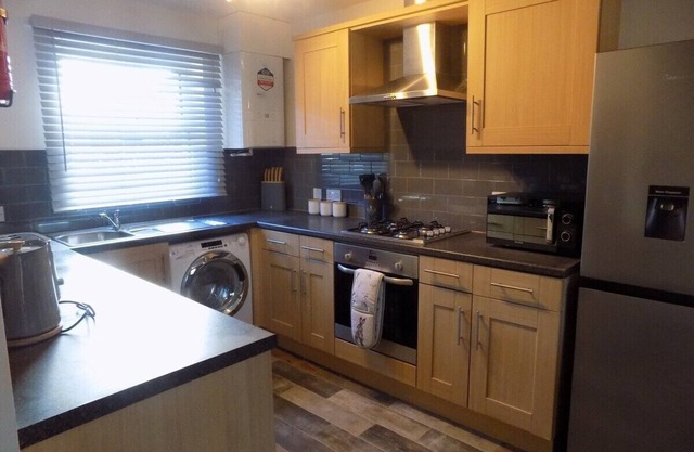 4 Bed Luxury Townhouse - Lincoln