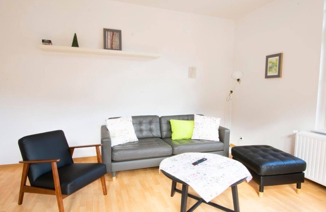 4-bed vacation apartment Kondel - House Alleegarten