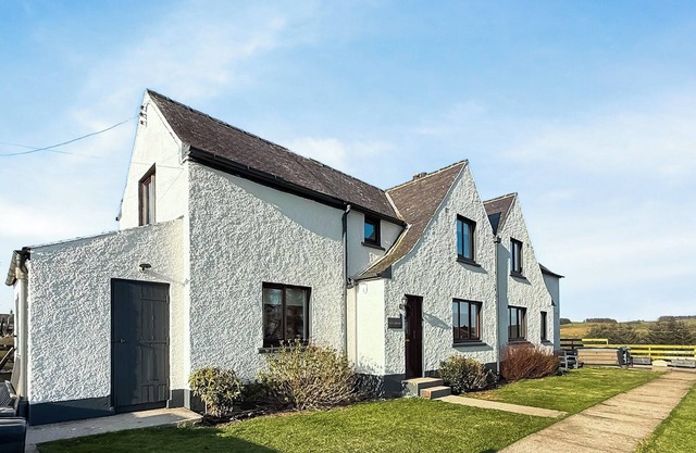 4 bedroom accommodation in Glenluce, near Stranraer
