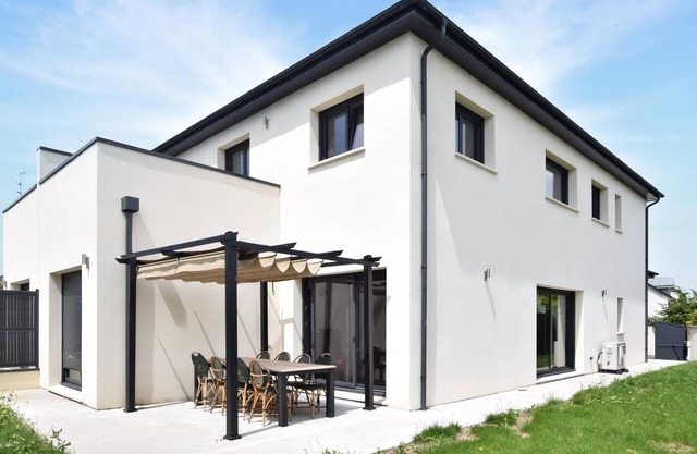 4 bedroom amazing home in GRENTHEVILLE