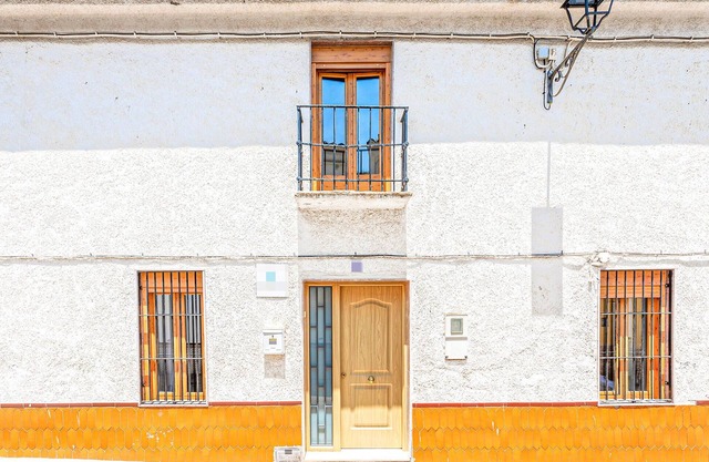 4 bedroom awesome home in Zafarraya