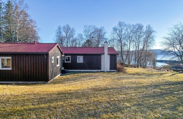 4 bedroom awesome home in Fosslandsosen