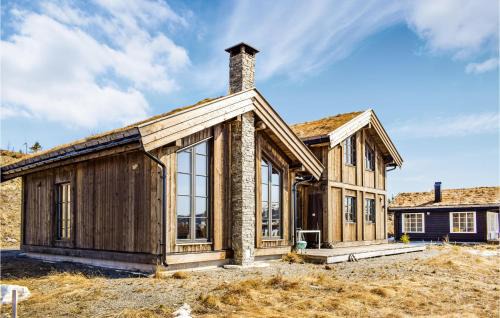 4 Bedroom Beautiful Home In Øyer