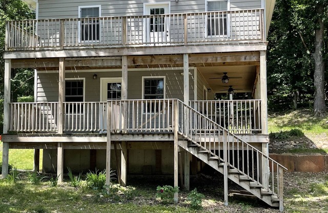 4-Bedroom Lake House in East Okoboji Lake