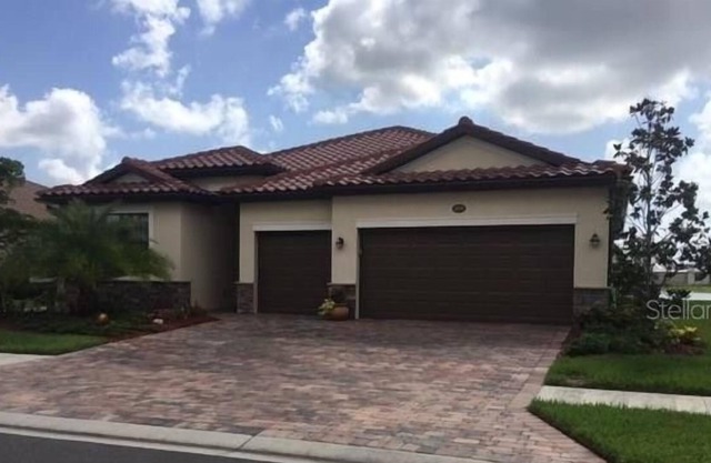 4 Bedroom Single family 95735 by Houzlet