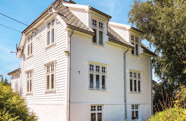 4 bedroom stunning home in Rong