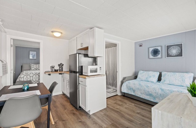 4 Seaside Suites Booked Together for Your Group