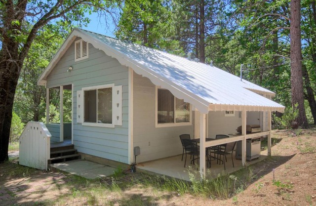 43R Edna's Hearts Desire