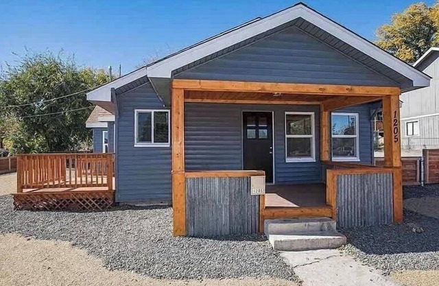 4Bedroom/6 min to Uni/Sleeps12