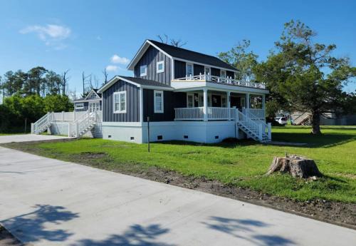 4BR Historic Home Private Dock Fishing