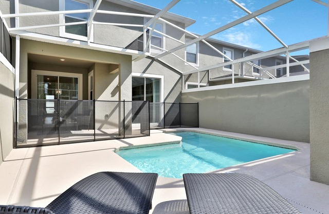 4BR Splendor: Private Pool - Sleeps 11 - Champions Gate - 392
