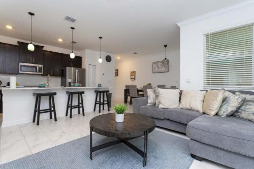 4Q/3B Storey Lake Resort, melhor localização!