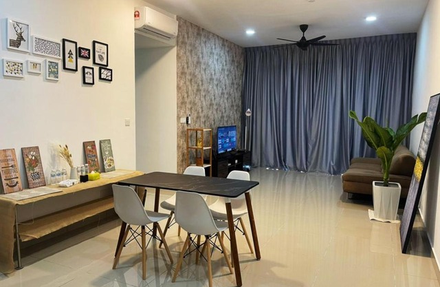 4R2B Letizia Home@Bukit Rimau, Shah Alam