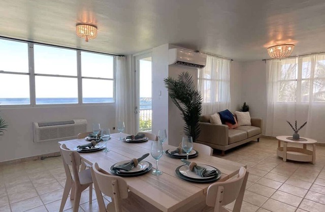 #5 Beachfront Boho 3BR, 2BA Apartment @ JobosBeach
