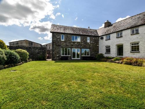 5 Bed in Brecon 90660