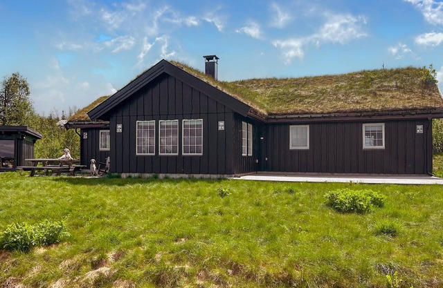 5 bedroom awesome home in Røn