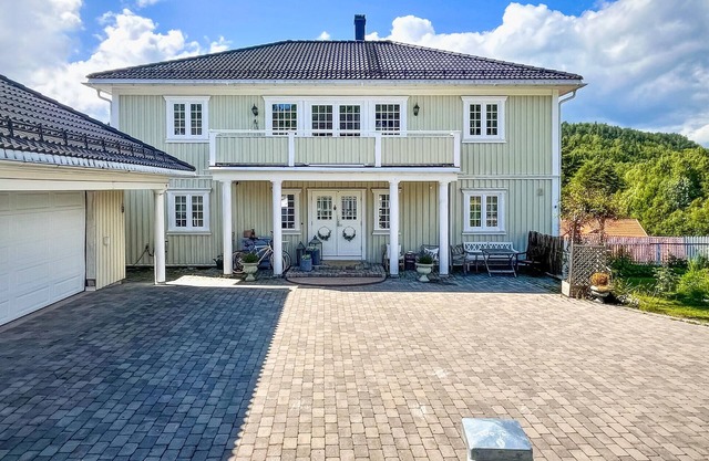 5 bedroom beautiful home in Porsgrunn
