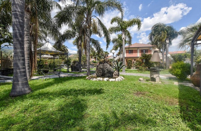 5 bedroom stunning home in Mascali