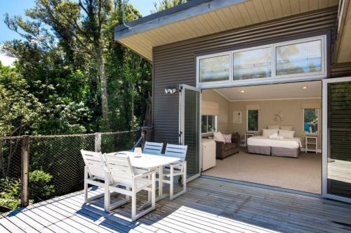 5-bedroom waterfront home on Endeavour Inlet