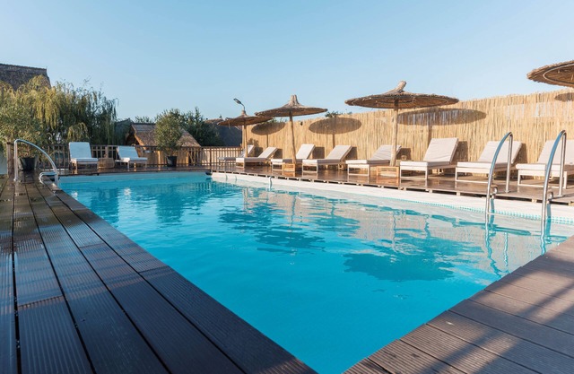5 Chirpici - Small Traditional Resort