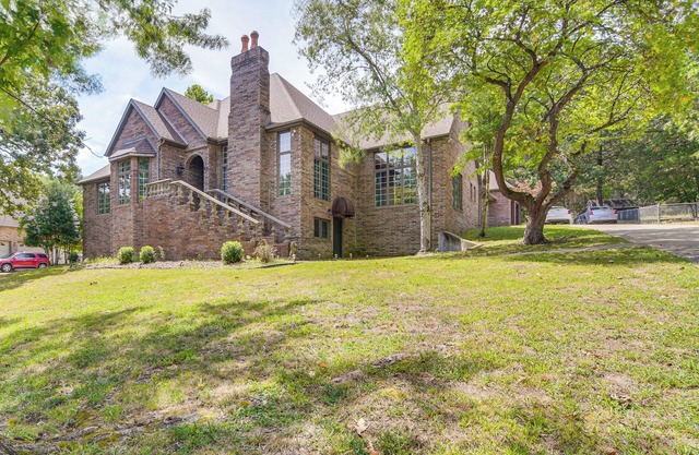 5 Mi to Branson Strip: Cozy Studio!