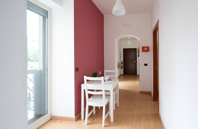 5 minutes from Salvator Rosa metro, apartment suitable for families and groups