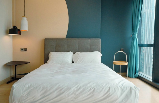 5 minutes to KLCC Twin Towers! Close to everything when you stay here.