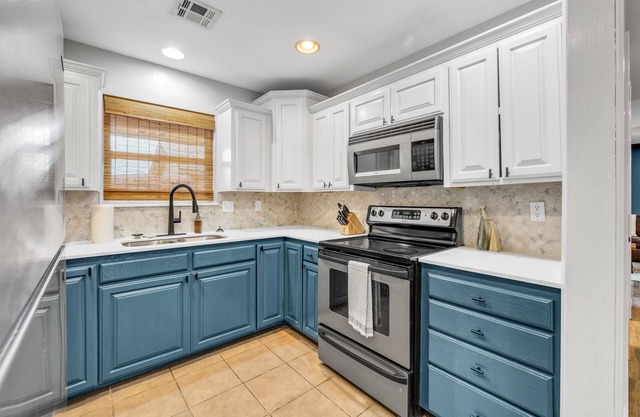 5 Minutes to OSU! Ideal for game days, college events, or exploring the area.