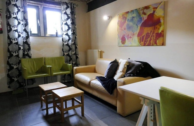 5-person apartment at the old farm Cour D'Aix