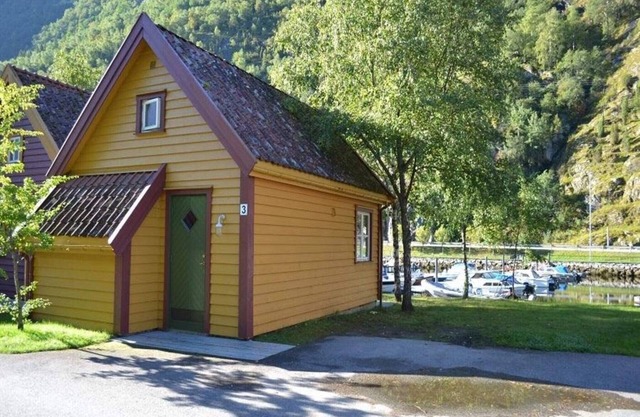 5 person holiday park home in Lærdal