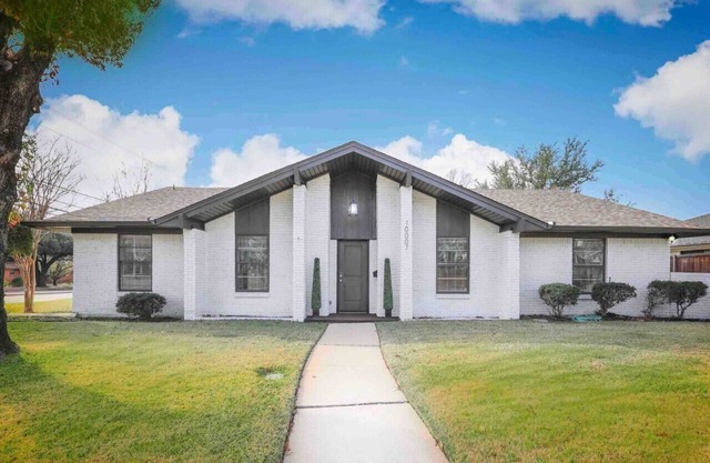 5 STAR House - Chic Mid-Century Modern Luxury Home