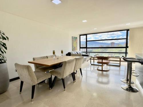 502 El Poblado: Beautiful & ample space for families