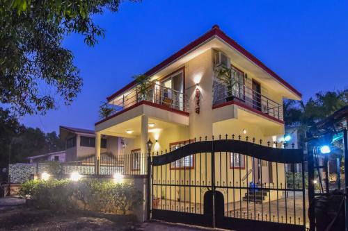 5Bhk Villa call 9IIO2-64926