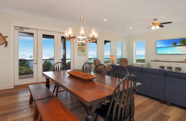 5BR, Beach View, Elevator, Comm Pool, North Cape