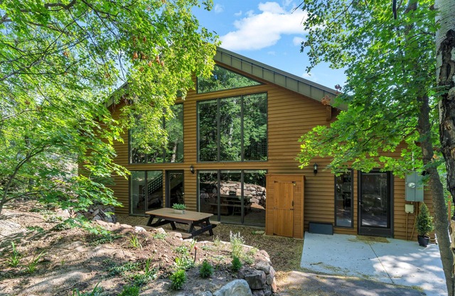 5BR Home Cabin with Mountain views and Spa near Sundance Resort