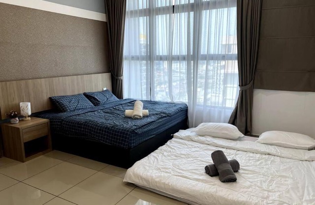 5min to Jonker Walk Town Area by De Avenue Stay