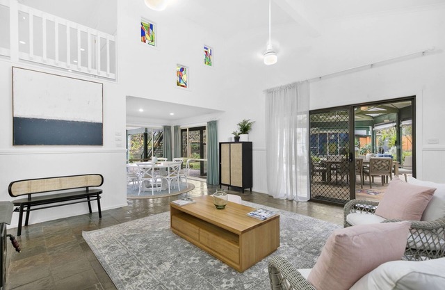 5min walk to the Beach 5BR Home with Indoor Heated Pool