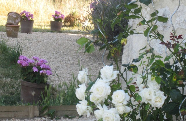 5mn from a lake Quiet country house (pets welcome)