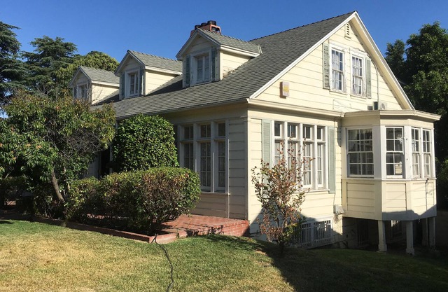 6 bdrm home in Beverly Hills part of Glendale, CA