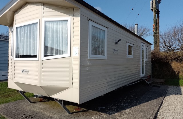 6 berth Static Caravan, 2 Bedroom on a beautiful site in Bude, North Cornwall.