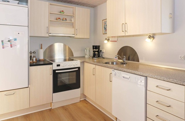 6 person holiday home in Hadsund